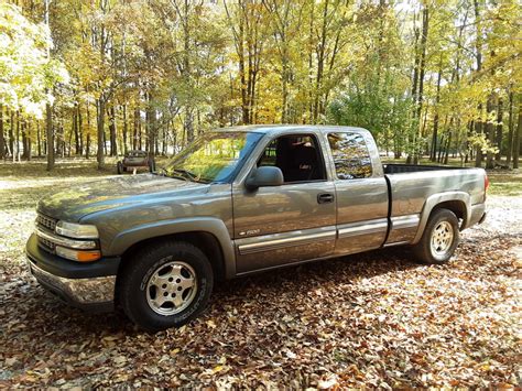 Nick S 2000 Chevrolet Silverado 1500 Holley My Garage