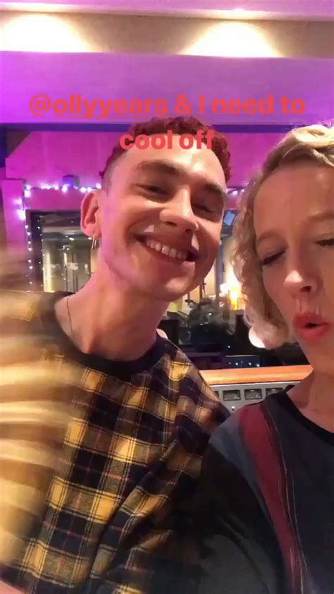 Hot Sexy Cathy Newman Bikini Pics