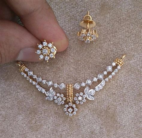 Most Demanding Likely Trendy Gold Nacklace Earrings Jhumki Sets Designs