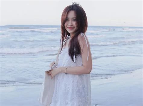 Vẻ đẹp hút hồn của hot girl Sài Thành Titanic Nơi mọi thứ được chia sẻ