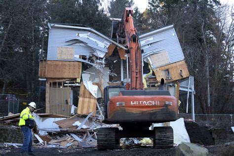 house  university  idaho students  killed demolished crime