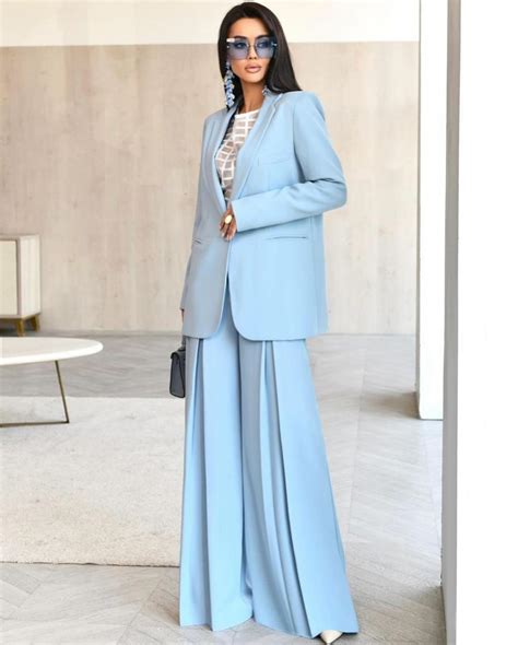 Невероятный, красивый... - Клевер - шоурум женской одежды