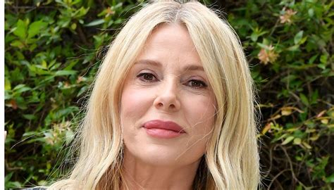 Alessia Marcuzzi Il Bikini Rosa Svela Il Fisico Statuario Tutti I Look