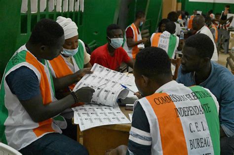 Violence surrounding Ivory Coast election may have killed 32 people so