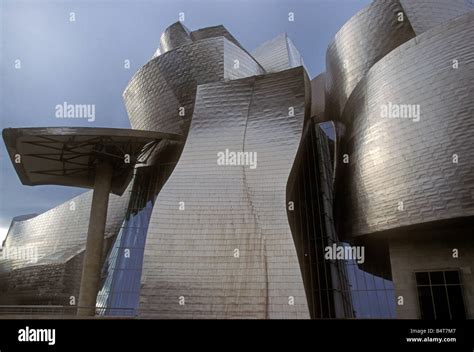 Guggenheim Museum Bilbao Spain Stock Photo Alamy