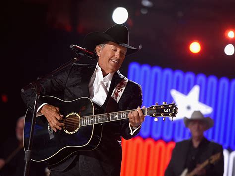 George Strait Reveals 56 Song Track List For New Boxed Set Strait Out