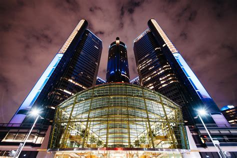 Dennis GM sales figures show a massive shift in car buying 33