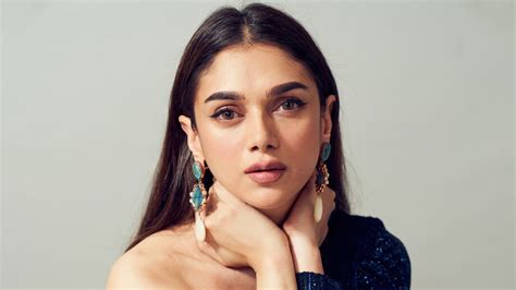 B Aditi Rao Hydari K Wallpaper Iphone Phone