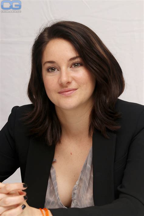 Shailene Woodley Nude Pictures Onlyfans Leaks Playboy Photos Sex Scene Uncensored