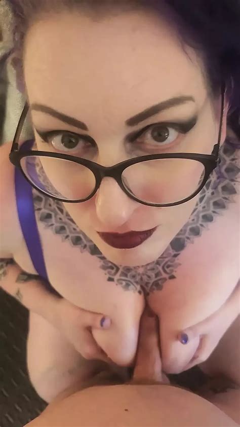 Bbw Big Tits Pierced Nipples Titwank Amateur Porn Feat Mraltmrskinky Xhamster