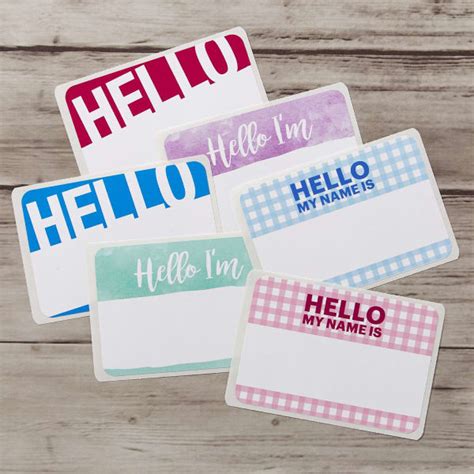 The Best Custom Name Tags for Your Next Event | Avery.com