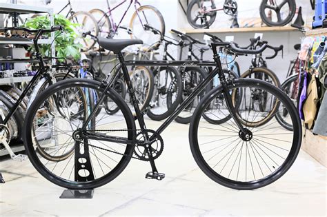 FUJI FEATHER Glitter Black velo life UNPEU 中津店