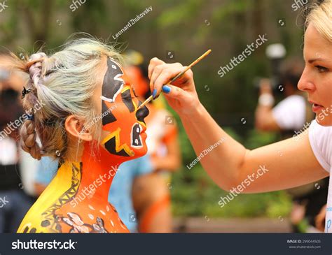 Fully Naked Body Photos Images Pictures Shutterstock