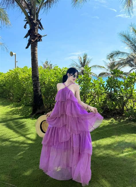 Khoe góc nghiêng thần thánh hot girl Nhung Lora gây chú ý Báo Tri thức và Cuộc sống TIN