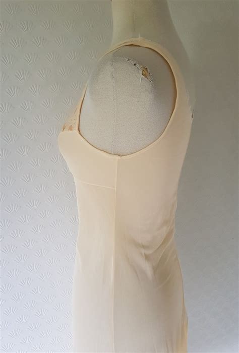 Nude Lace Flower Applique S S Slip Dress Small Me Gem