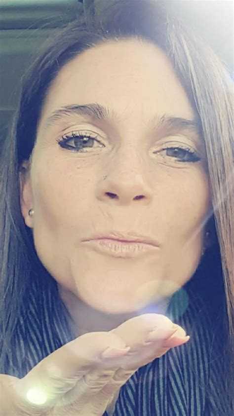 Mature Ginger Scrolller