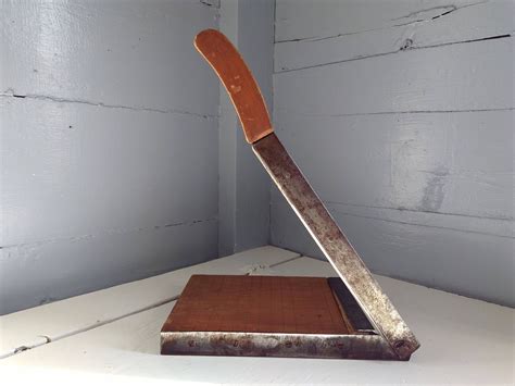 Vintage Mini Guillotine Paper Cutter Trimmer No 408 Lls Co Athol