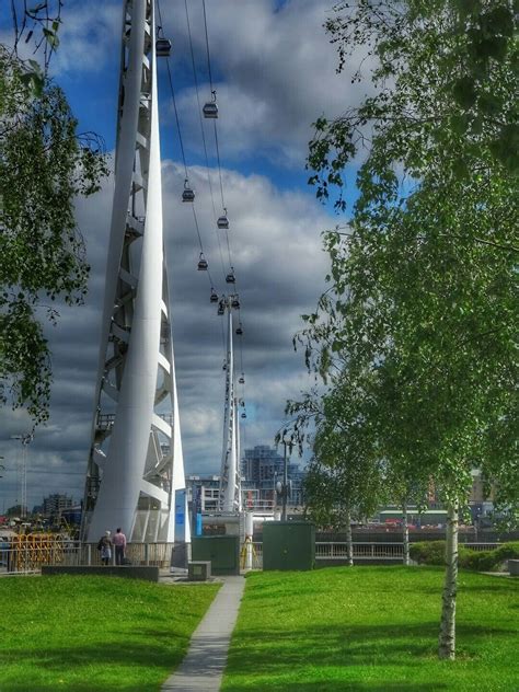 Cable Cars Over Thames London Thames London Photography