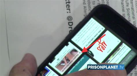 I Wasn T Looking At Porn On My Phone Alex Jones Denies What Viewers Saw With Their Own Eyes