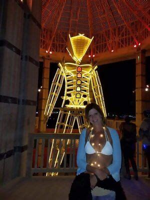 PornPic XXX Beautiful Burning Man Babe