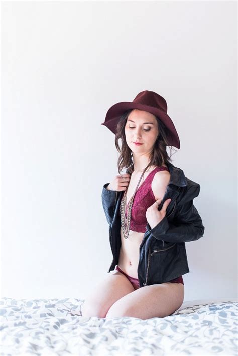 Seance Photo Lingerie Domicile Photographe Boudoir Lille Nord Hauts De France Paris Joli Jeu