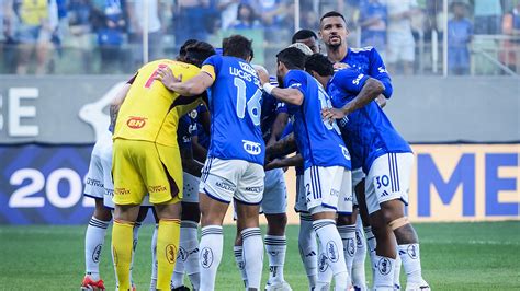 Cruzeiro tem quatro jogadores na seleção da 17ª rodada do Brasileirão