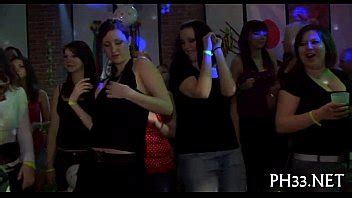 Explosión desnuda XVIDEOS