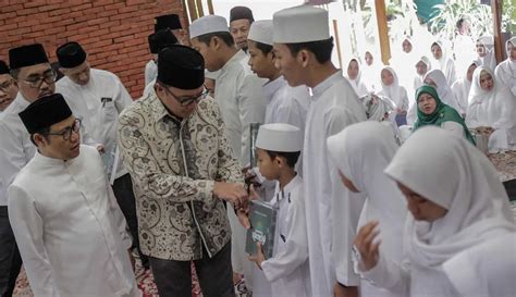 FOTO Nusantara Bertauhid Ajak Masyarakat Berselawat Dan Khatam Alquran