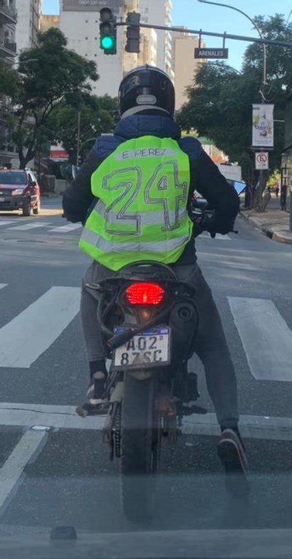 Un Metro Adelantado On Twitter El Argentino Menos Creativo