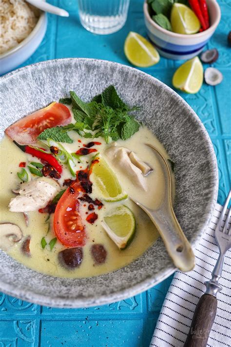 Tom Kha Gai H Hner Kokos Suppe Bake To The Roots