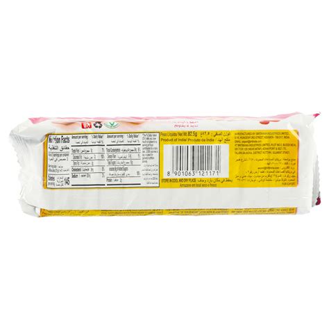 Nutro Strawberry Cream Biscuits 825 G Online At Best Price Cream
