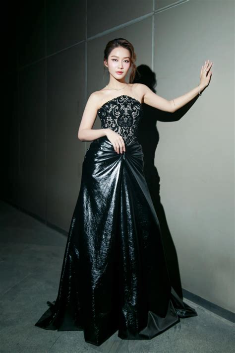 Hot Girl T Ng Khuynh O Mxh M T Th I Gi T Ng Kg Gia Nh P V Tr Vfc Nhan S C Hi N T I