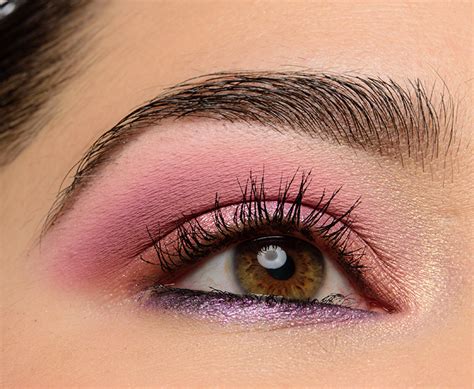 Huda Beauty Nude Light Obsessions Eyeshadow Look Temptalia
