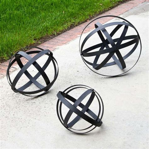 Powder Coated Metal Garden Spheres