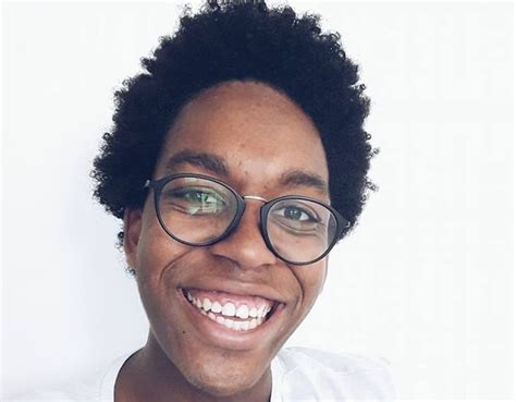 Gay diz se sentir humilhado por não poder doar sangue amadureça