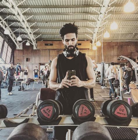 Revealed The Sureshot Ways To Have A Fab Body Like Shahid Kapoor