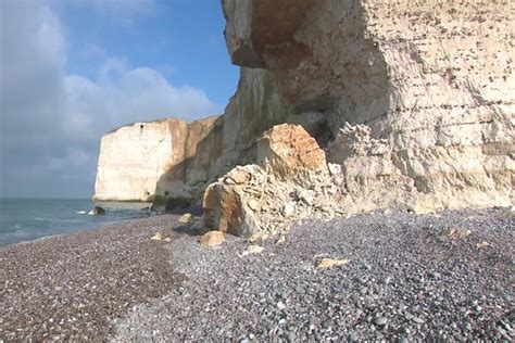 Falaises d Étretat effondrement de l arche emblématique de la plage