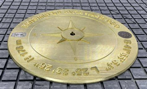 Монтират знак „Километър нула-Хасково“ | XNEWS