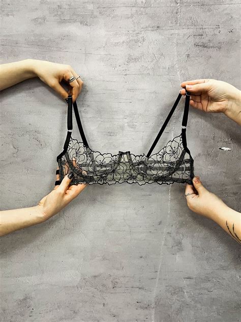 Shelf Bra Open ROXY Floral Lace Embroidered Lingerie With Support Bra With Thong And Crotchless