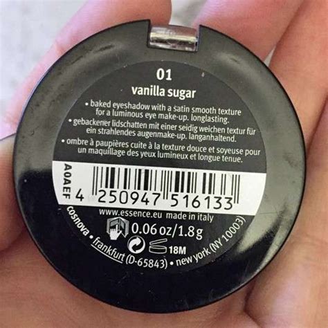Test Eyeshadow Essence I Love Nude Eyeshadow Farbe 01 Vanilla Sugar Pinkmelon