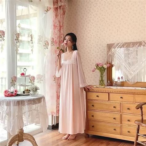 HOT ชดนอนผาฝายแขนยาวสำหรบผหญงฤดใบไมผลยอนยคสไตลพระราชวงเจาหญงเซกซลกไมคอ