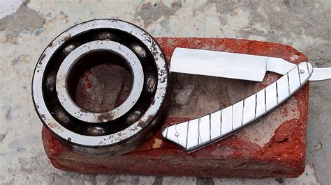 #бритва #опаснаябритва #кузнечноедело Шок! 😱 Как? Опасная бритва со ...