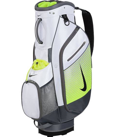 White Golf Outfit Clothing Guide For Beginner Golfers