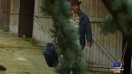 Brunet Ou Blonde Il Les Baise Toutes Dans La Grange Xnxx