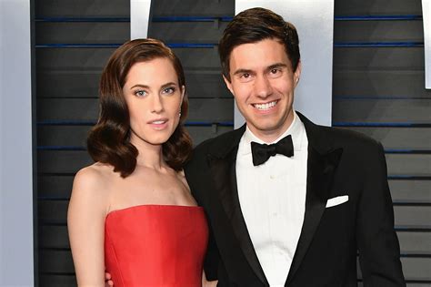 Exclusive Ricky Van Veen Marries Chelsea Clintons Business Partner