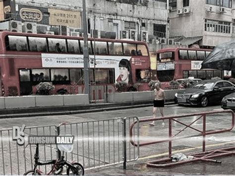 Naked Elderly Man Without Mask Spotted Wandering In Sham Shui Po Area In Cold Weather Dimsum Daily