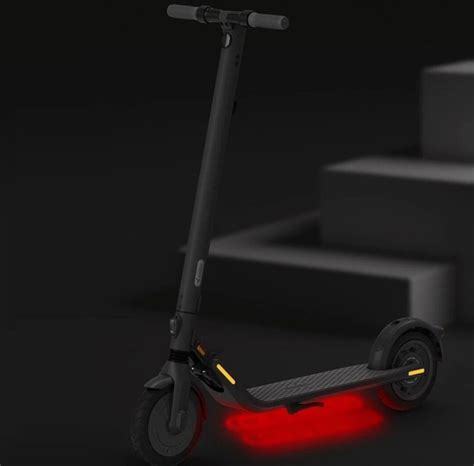 Электрический самокат Ninebot KickScooter E25