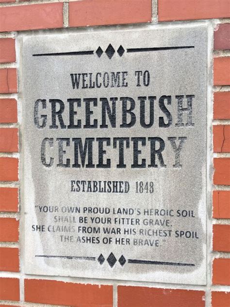 Надгробия с семейными древами: где находится и что посмотреть рядом