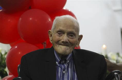 Récord Guinness El Hombre Más Longevo Del Mundo Cumple 113 Años El