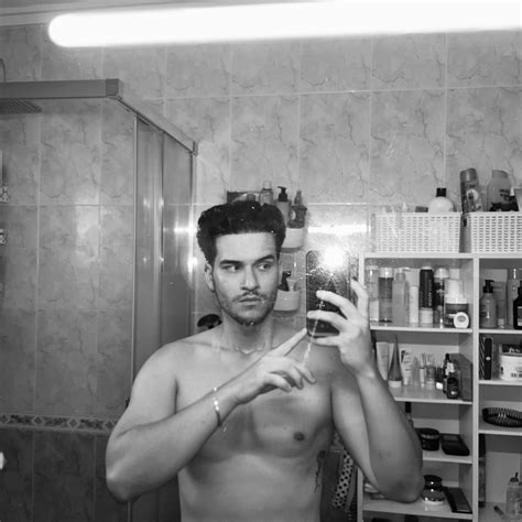 💭¿CUÁL PREFIERES?: 1,2,3,4,5,6,7,8,9 📸🔥9 POSES SELFIE HOMBRE